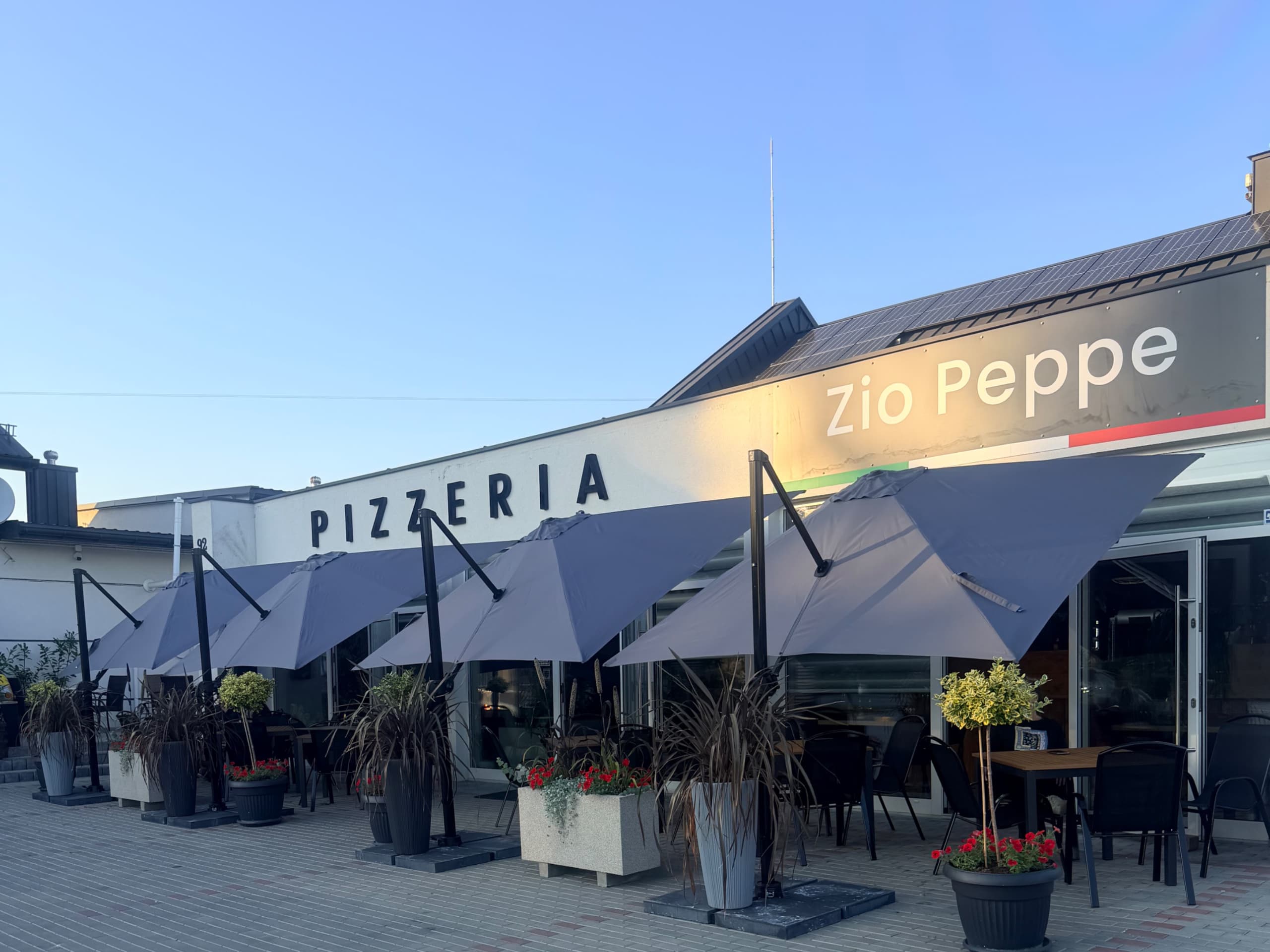 Budynek pizzerii Zio Peppe w Iwoniczu